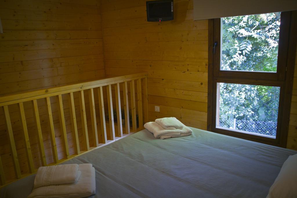 Apartamentos El Bosquet Sant Cugat del Valles Room photo